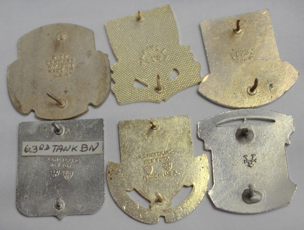 6 Armoury Clutch Back Military Crests