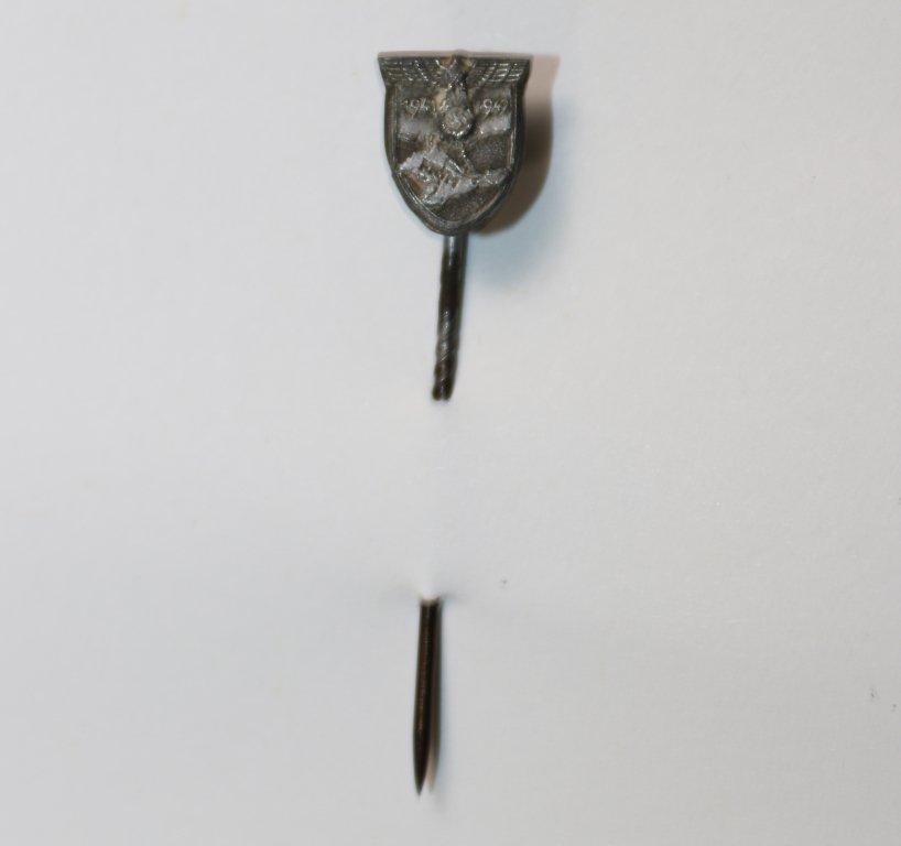 German WWII Luftwaffe Crimean/KRIM Campaign Shield Stick Pin