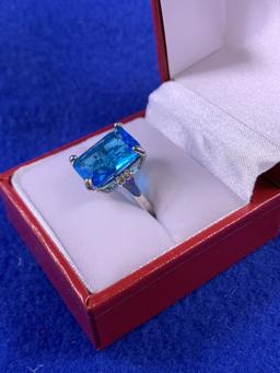 4.02ct Blue Topaz Ring