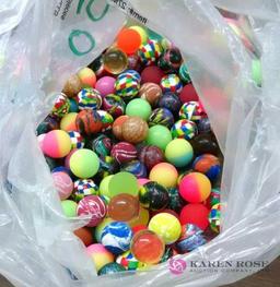Large lot of rubber balls