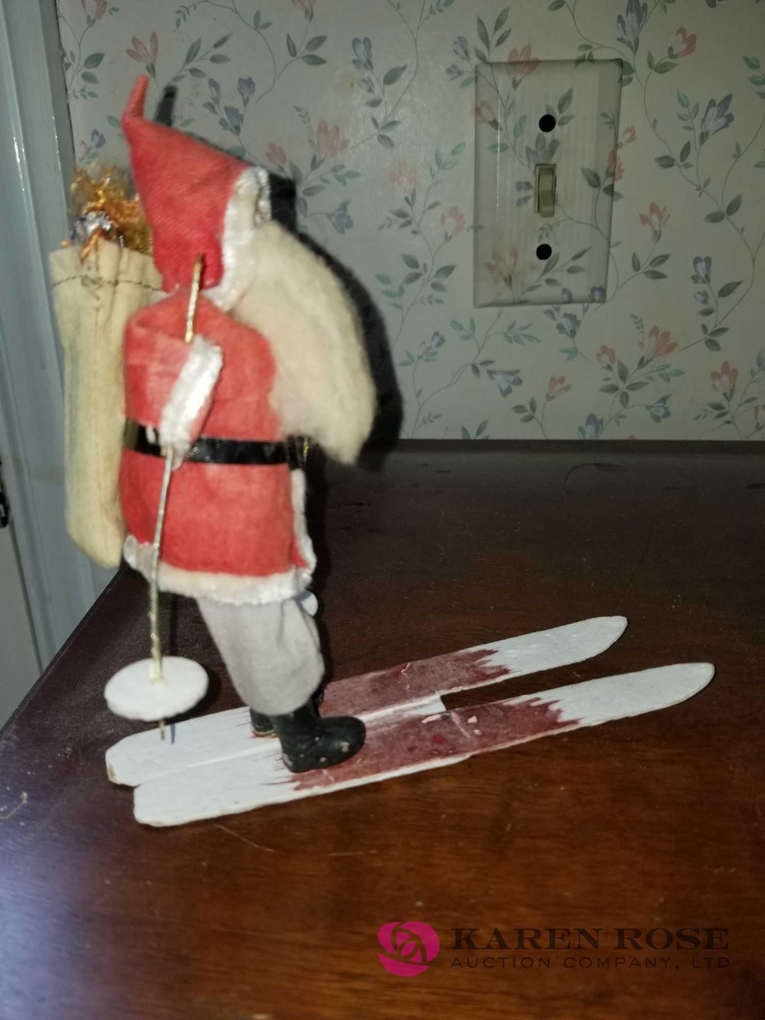 Lot of two vintage Santas