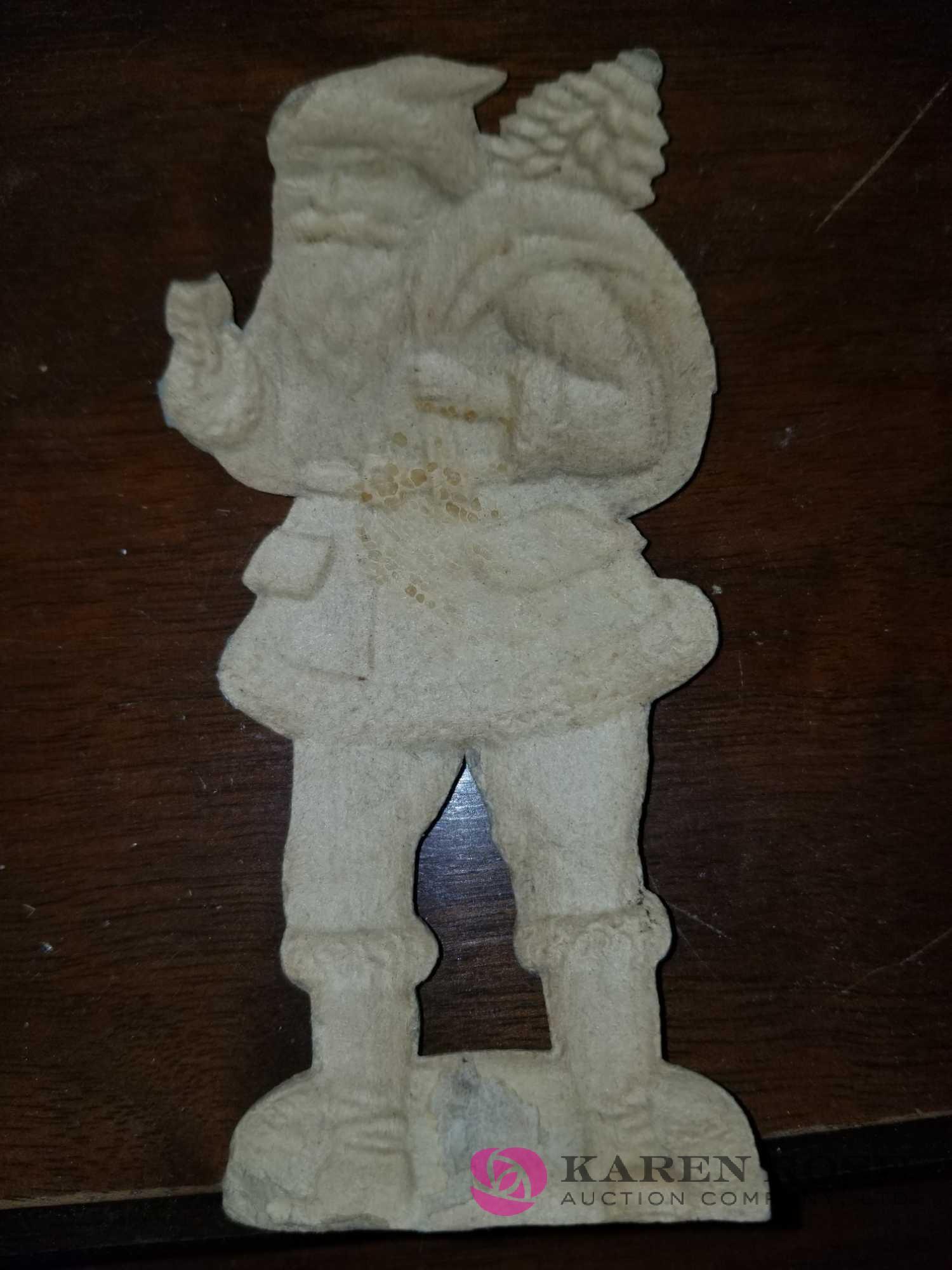 Lot of two vintage Santas