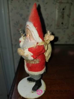 Lot of three vintage Santas