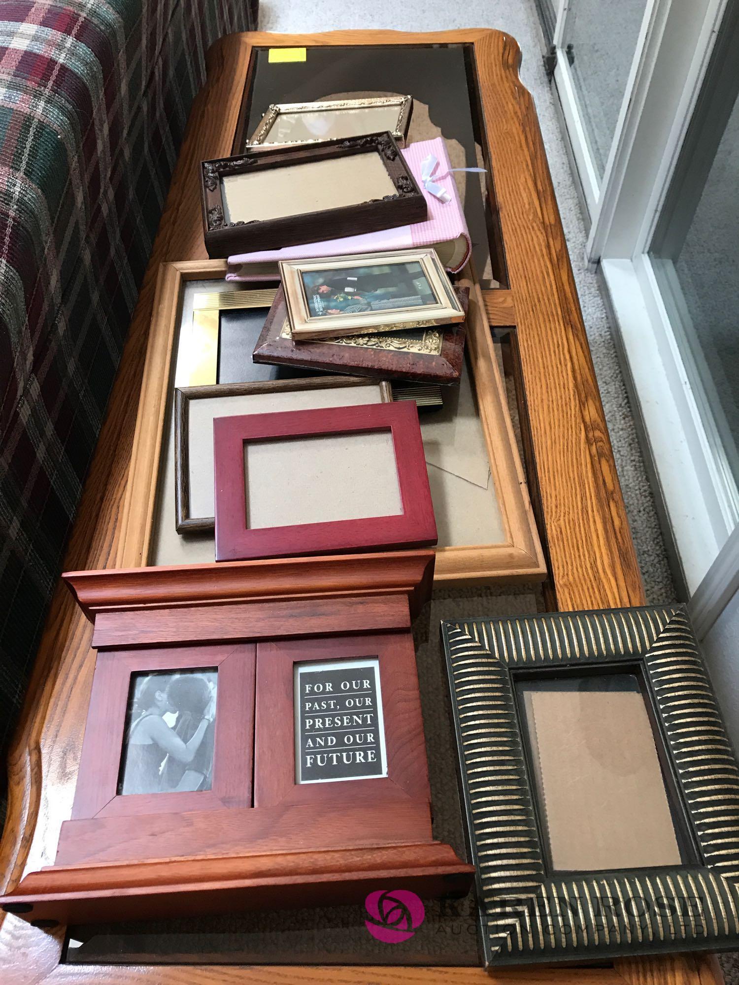 Lot of 10 picture frames