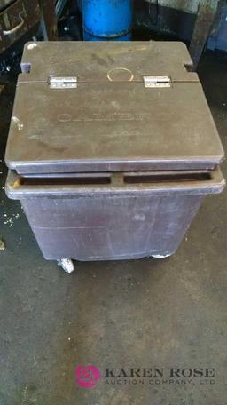 Cambro container