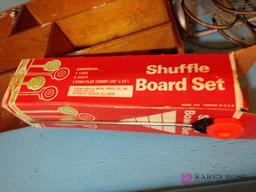 Shuffleboard set