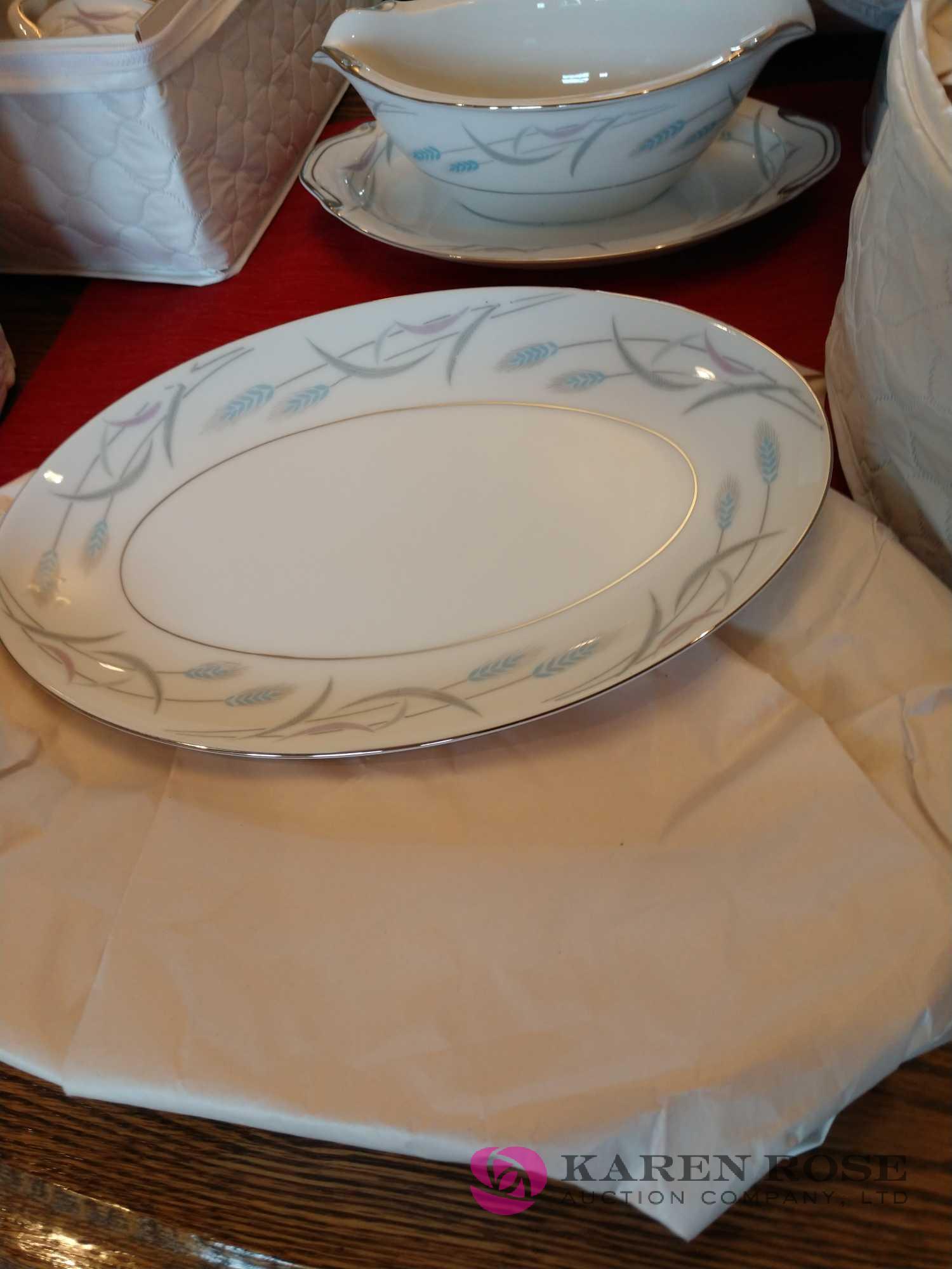 service for 8 Valmont China set