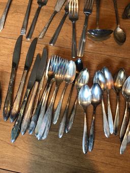 Huge lot of nice silver plate setting