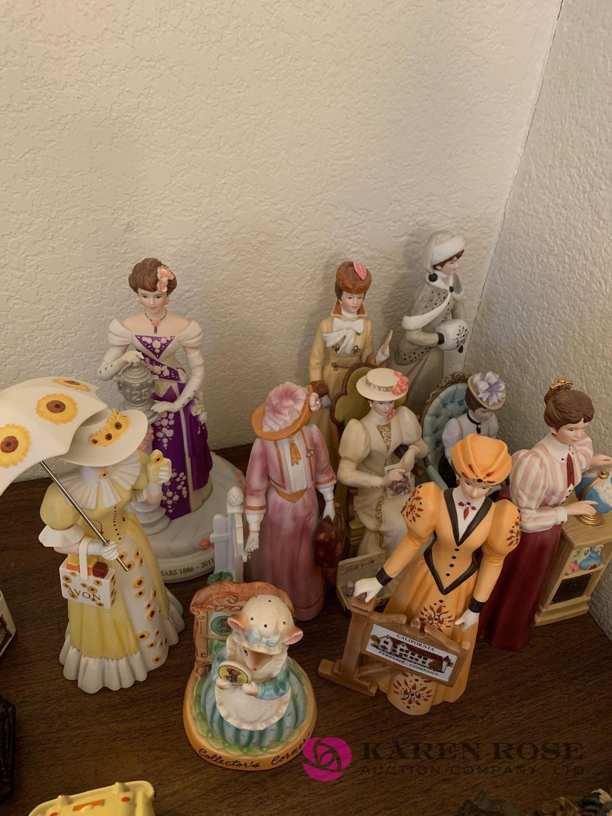 10 Avon figurines