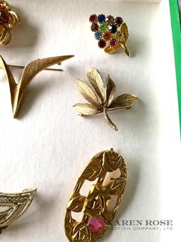 10 Costume jewelry pins