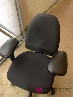 Kid size black computer chair