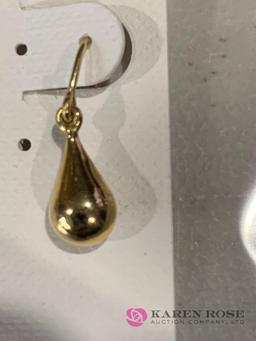 18k Gold drop earrings