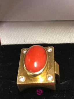 18kt gold coral & diamond 1960?s Ring