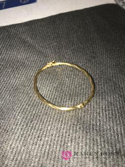 14kt gold Italy twist bangle hinged bracelet