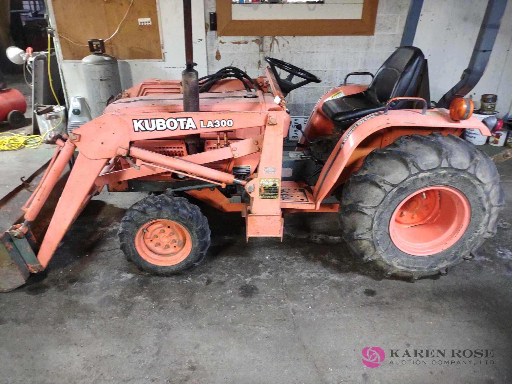 Kubota B8200 four-wheel drive diesel mid 80's