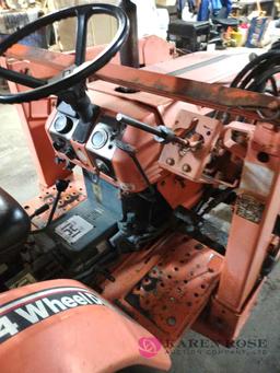 Kubota B8200 four-wheel drive diesel mid 80's