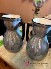 Vintage 5 1/2 in matching vases made in Slovakia