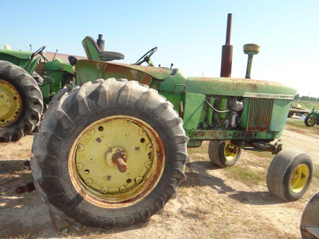 JD 4010 Tractor