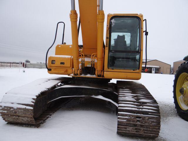 Hyundai 250 LC7 Trackhoe, 2006