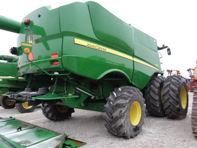 JD S680 Combine, 2013