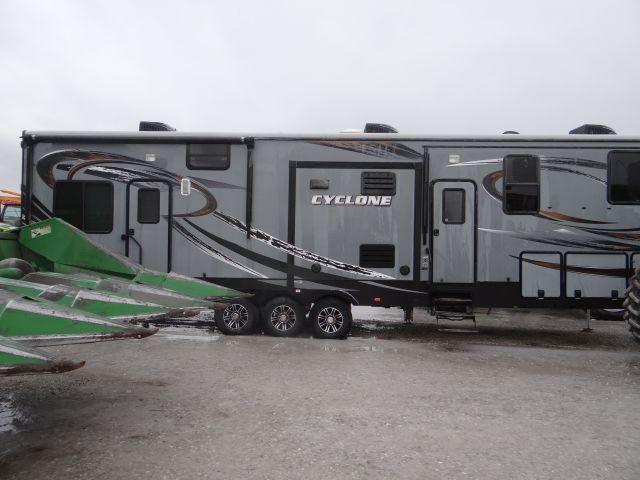 2015 Cyclone Camper