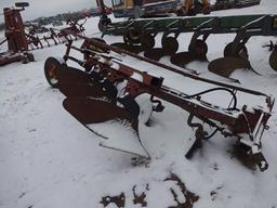 IH 416 Plow