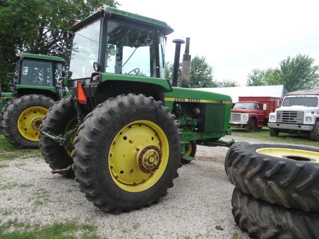 1988 JD 4450 TRACTOR