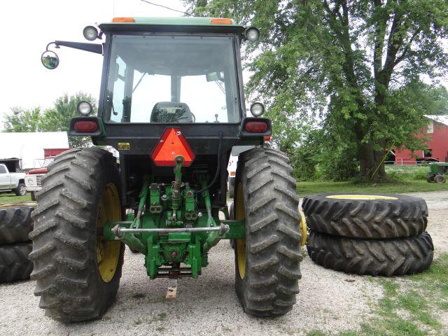 1988 JD 4450 TRACTOR