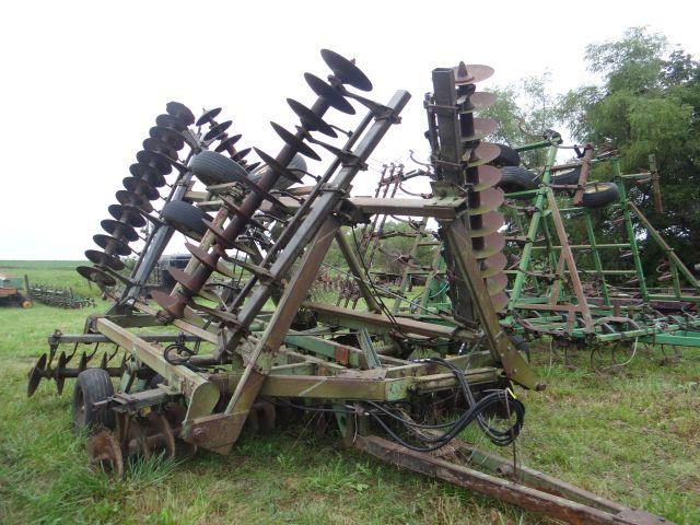 John Deere 235 Disk