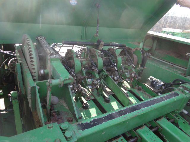 JD 100 Large Square Baler, 3x3, Field Ready