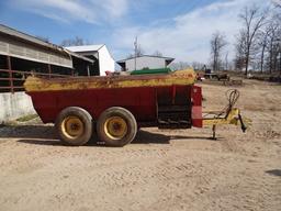 NH 306 Manure Spreader