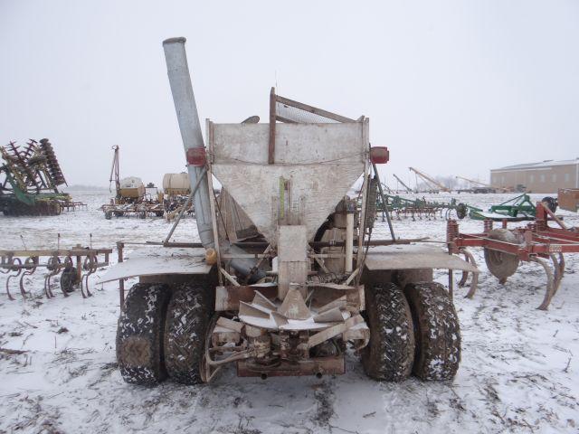 VW Van Dry Fertilizer Spreader