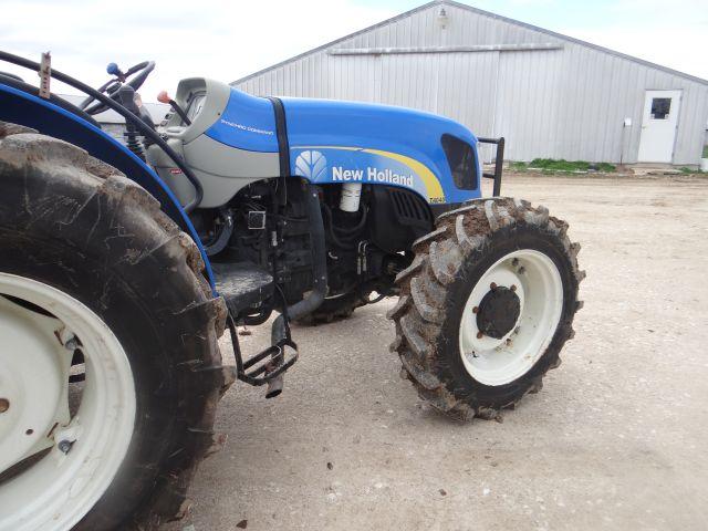 New Holland T4040 Tractor