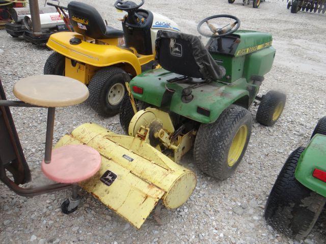 John Deere 314 Riding Mower