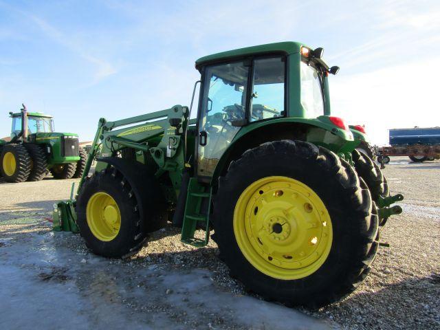 John Deere 7320 Tractor, 2006