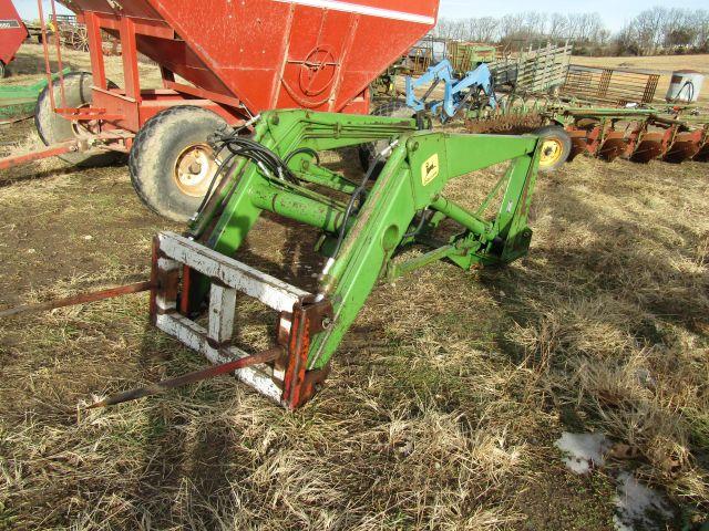 John Deere 148 Loader