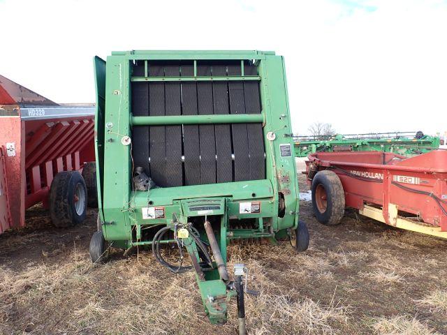 John Deere 535 Baler