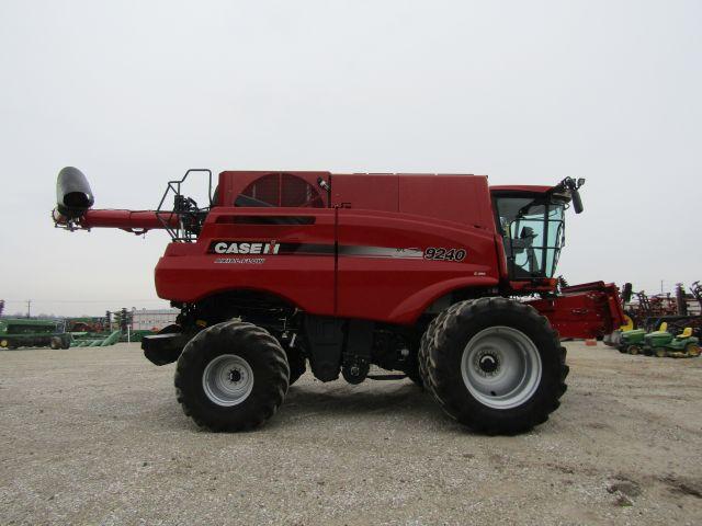 Case IH 9240 Combine, 2018