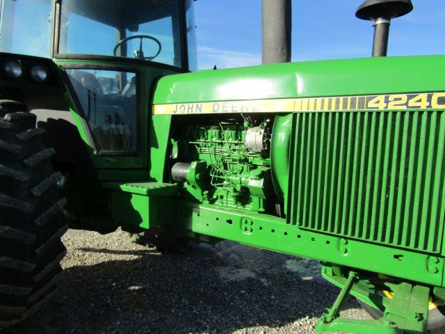 John Deere 4240 Tractor, 1981