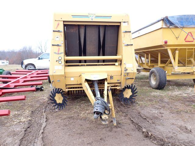 Vermeer 605 Series K Round Baler