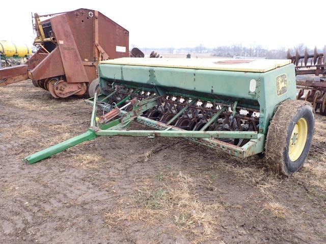 John Deere 8300 Grain Drill