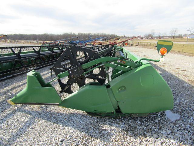 John Deere 635F Platform