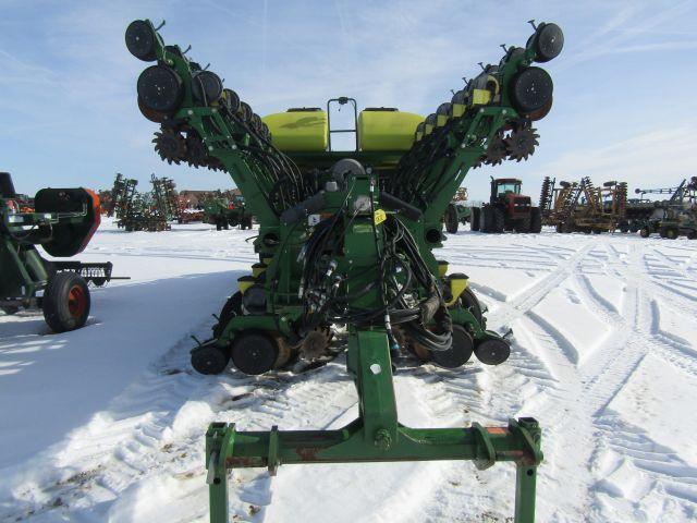 John Deere 1790 Planter