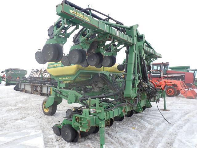 John Deere 1720 Planter