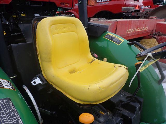 John Deere 5105 Tractor