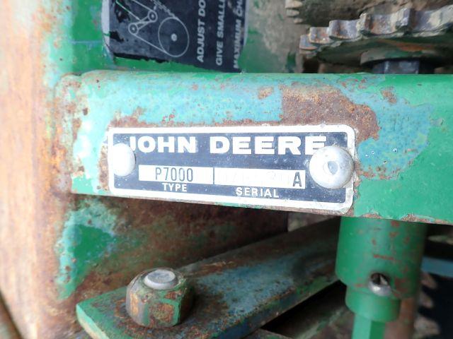 John Deere 7000 Planter