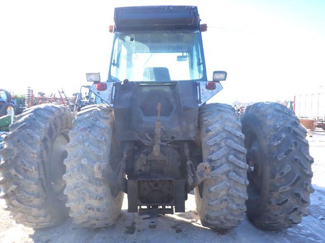 Case IH 3394 Tractor, 1987