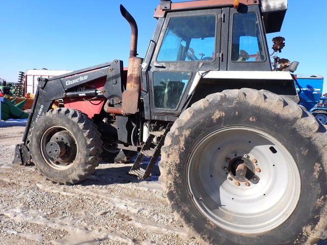 Case IH 3394 Tractor, 1987