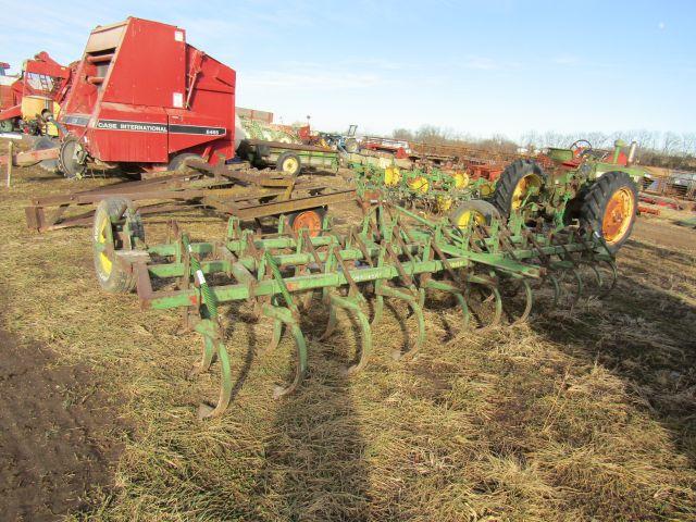 John Deere 16' Mounted Field Cultivator