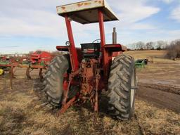 International 1066 Tractor